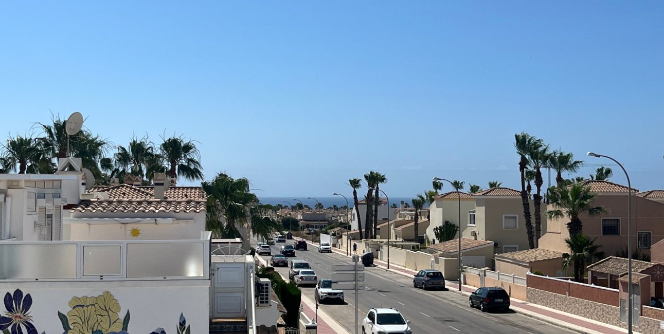 Resale - Townhouse -
Orihuela Costa - Playa Flamenca