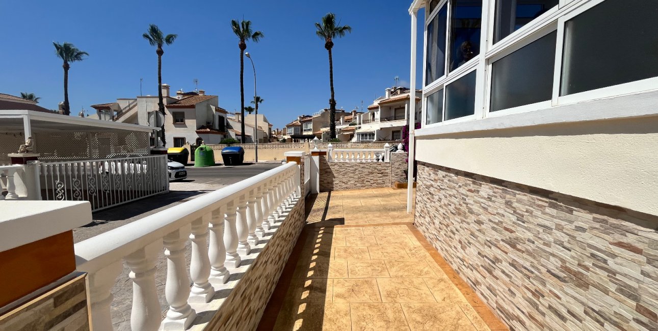 Resale - Townhouse -
Orihuela Costa - Playa Flamenca