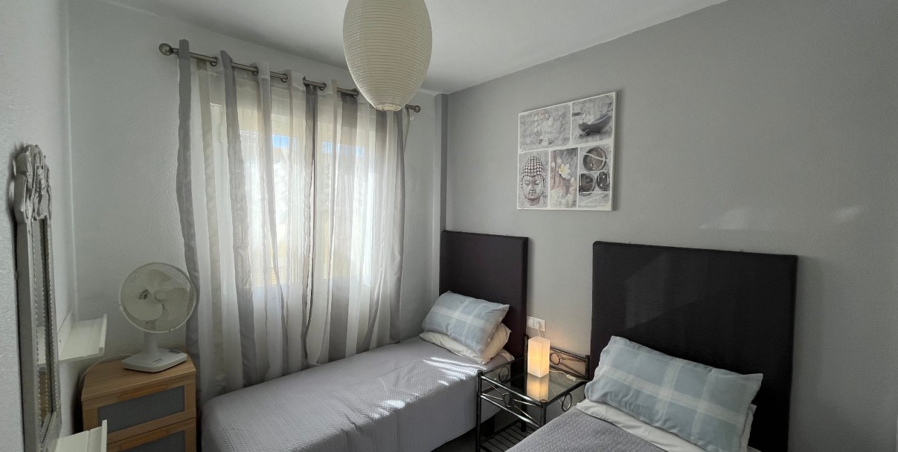 Resale - Apartment / flat -
Orihuela Costa - Villamartin