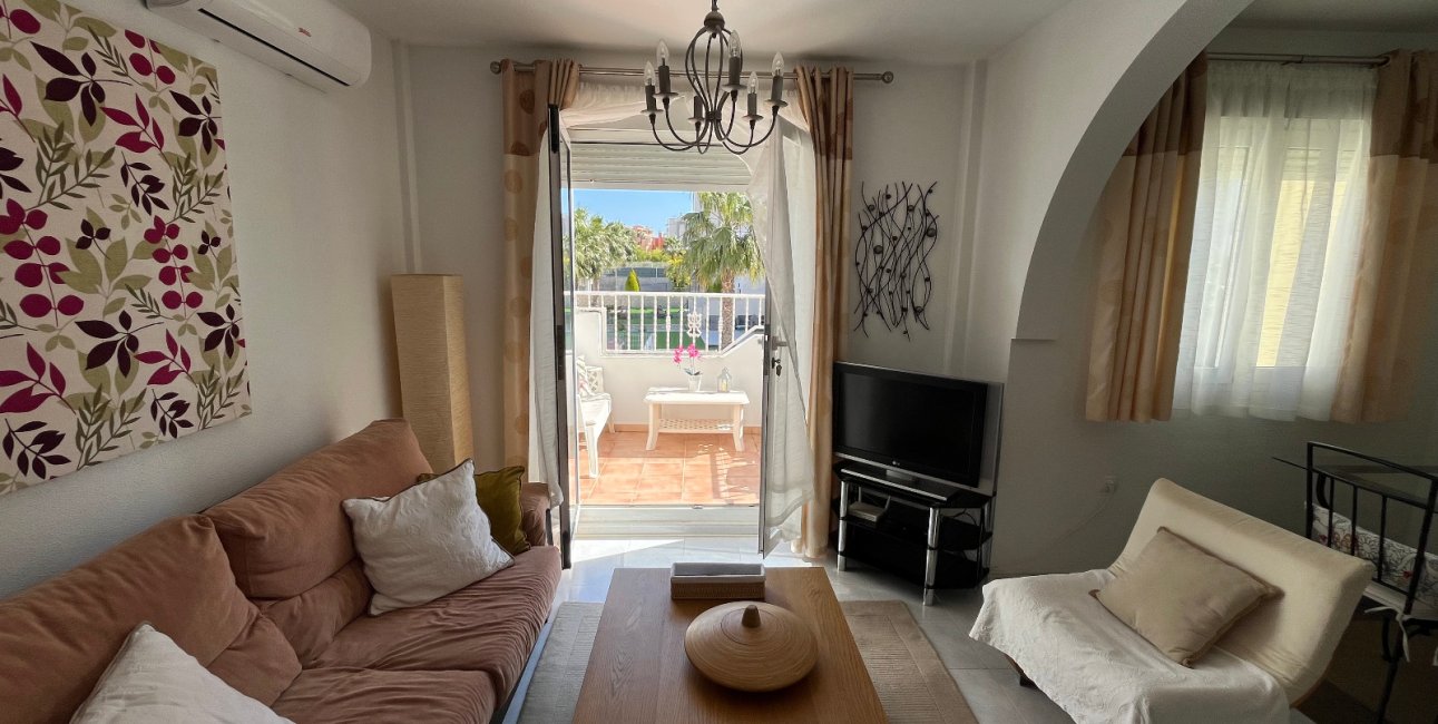 Resale - Apartment / flat -
Orihuela Costa - Villamartin
