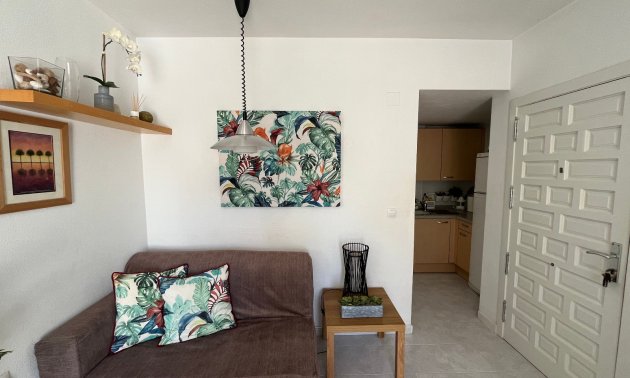 Resale - Apartment / flat -
Orihuela Costa - Villamartin