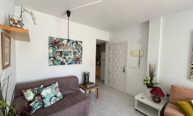 Resale - Apartment / flat -
Orihuela Costa - Villamartin