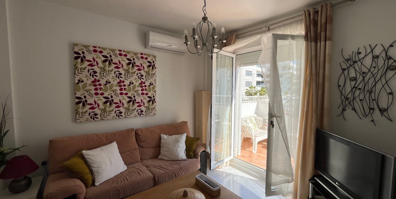 Resale - Apartment / flat -
Orihuela Costa - Villamartin