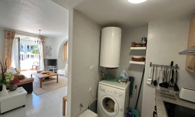 Resale - Apartment / flat -
Orihuela Costa - Villamartin