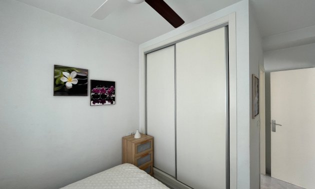 Resale - Apartment / flat -
Orihuela Costa - Villamartin