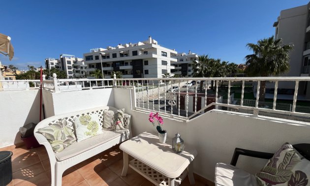 Resale - Apartment / flat -
Orihuela Costa - Villamartin