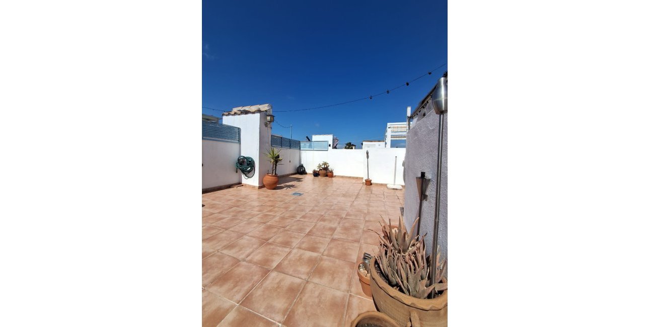 Resale - Apartment / flat -
Orihuela Costa - Villamartin