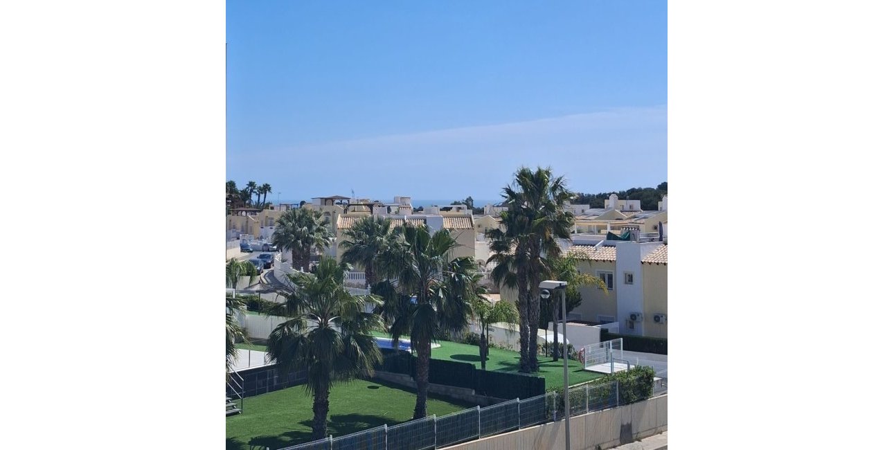 Resale - Apartment / flat -
Orihuela Costa - Villamartin