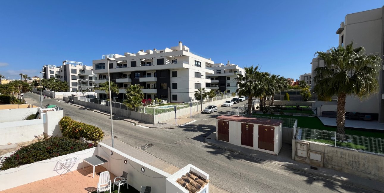 Resale - Apartment / flat -
Orihuela Costa - Villamartin