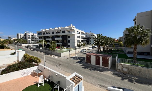 Resale - Apartment / flat -
Orihuela Costa - Villamartin