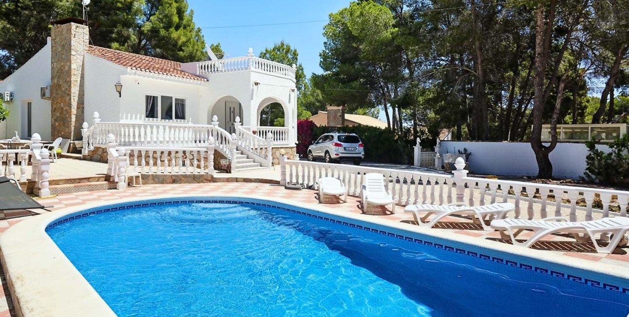 Resale - Villa -
Pinar de Campoverde - Pinar de Campoverde - Village