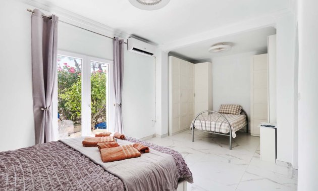 Resale - Villa -
Pinar de Campoverde - Pinar de Campoverde - Village