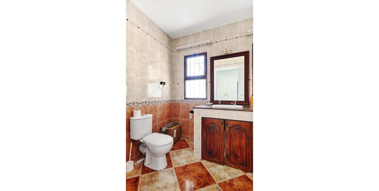 Resale - Villa -
Pinar de Campoverde - Pinar de Campoverde - Village