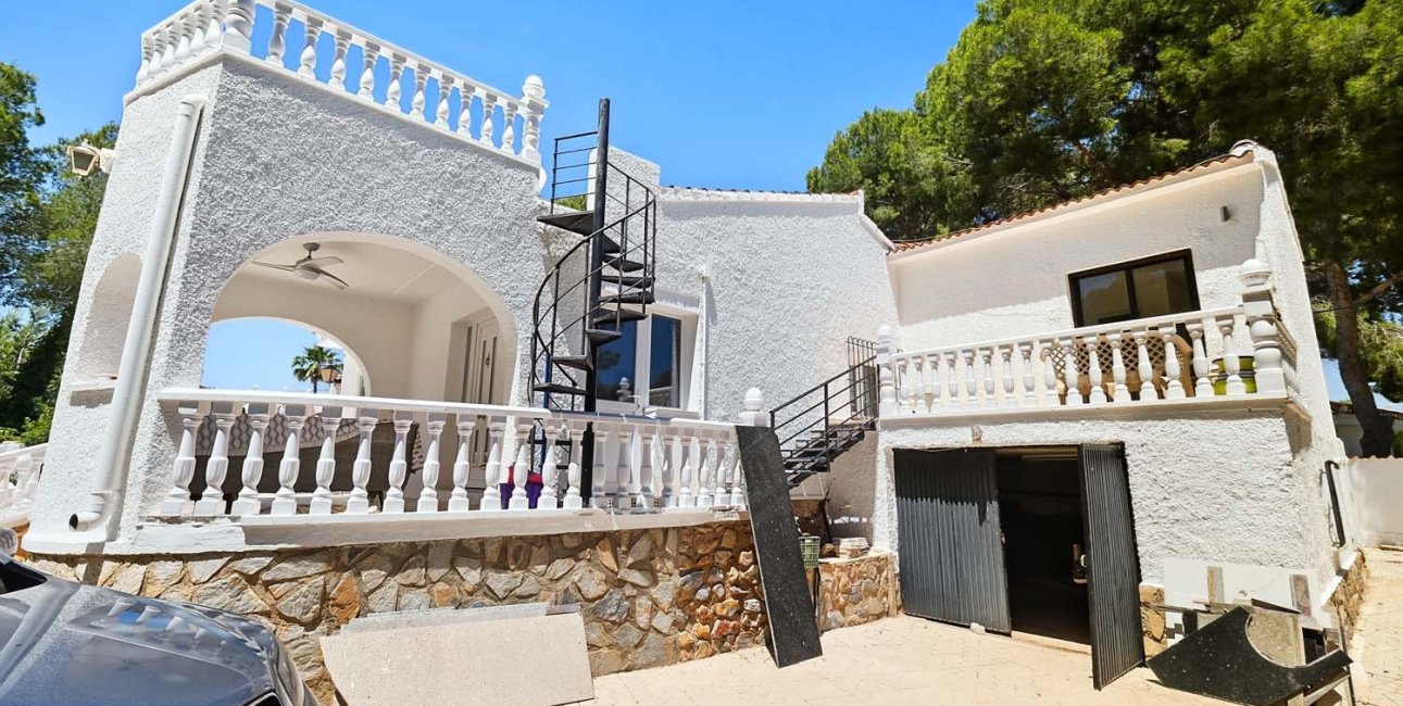 Resale - Villa -
Pinar de Campoverde - Pinar de Campoverde - Village