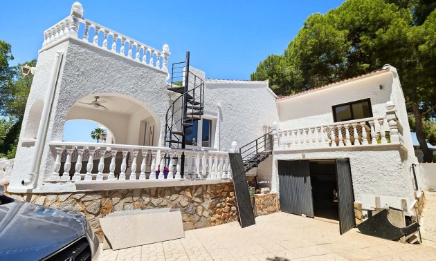 Resale - Villa -
Pinar de Campoverde - Pinar de Campoverde - Village