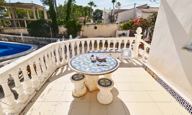 Resale - Villa -
Pinar de Campoverde - Pinar de Campoverde - Village