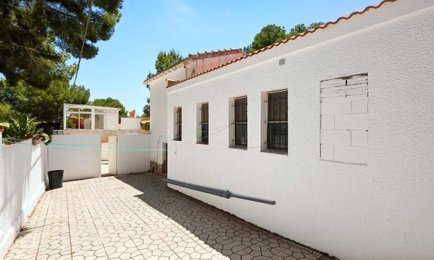Resale - Villa -
Pinar de Campoverde - Pinar de Campoverde - Village