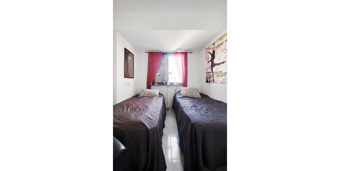 Resale - Townhouse -
Orihuela Costa - Mil Palmeras