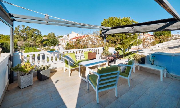 Resale - Townhouse -
Orihuela Costa - Mil Palmeras