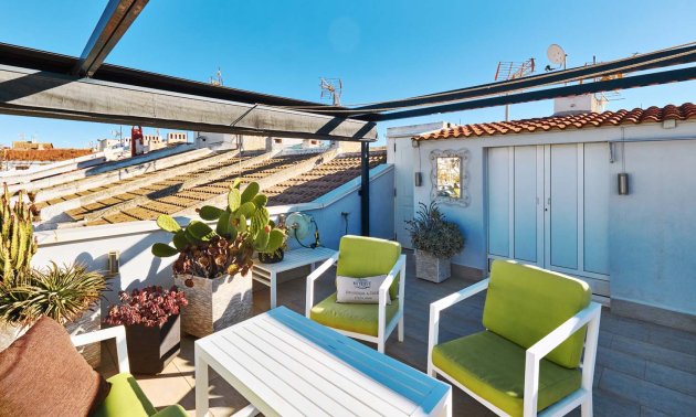 Resale - Townhouse -
Orihuela Costa - Mil Palmeras