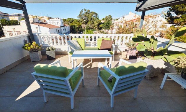 Resale - Townhouse -
Orihuela Costa - Mil Palmeras