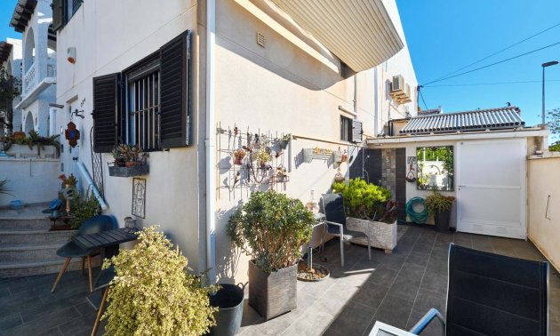 Resale - Townhouse -
Orihuela Costa - Mil Palmeras