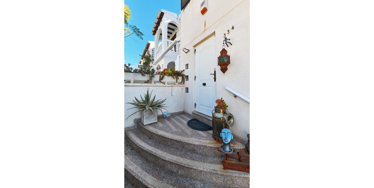 Resale - Townhouse -
Orihuela Costa - Mil Palmeras