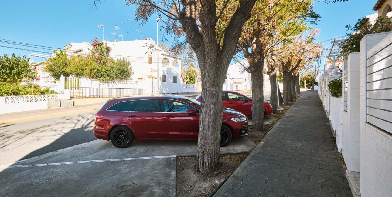 Resale - Townhouse -
Orihuela Costa - Mil Palmeras