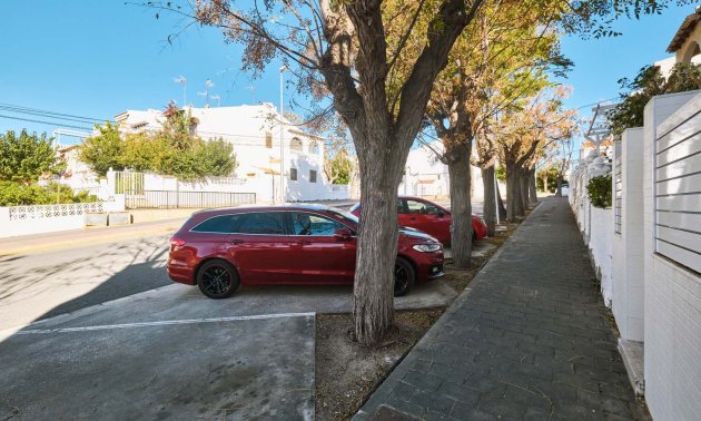 Resale - Townhouse -
Orihuela Costa - Mil Palmeras