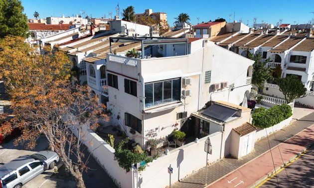 Resale - Townhouse -
Orihuela Costa - Mil Palmeras
