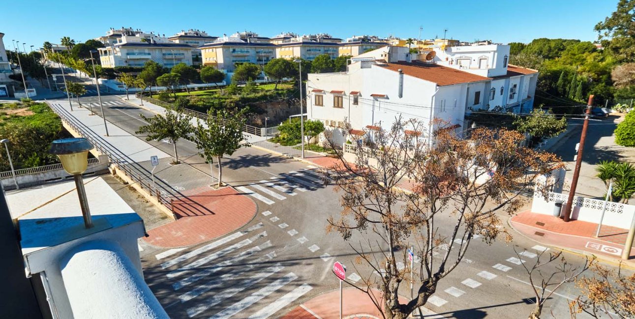 Resale - Townhouse -
Orihuela Costa - Mil Palmeras