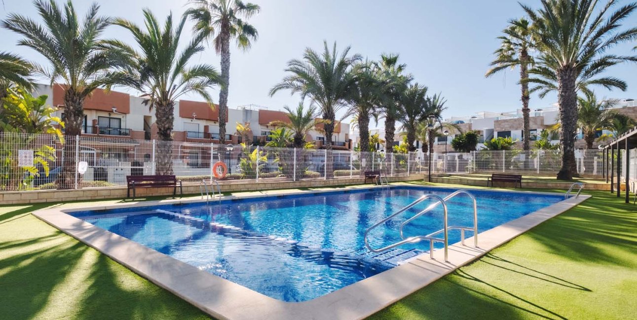Reventa - Adosado -
Orihuela Costa - Villamartin