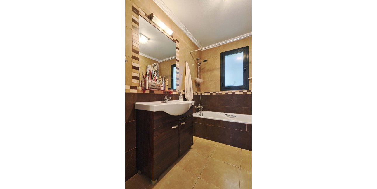 Reventa - Adosado -
Orihuela Costa - Villamartin