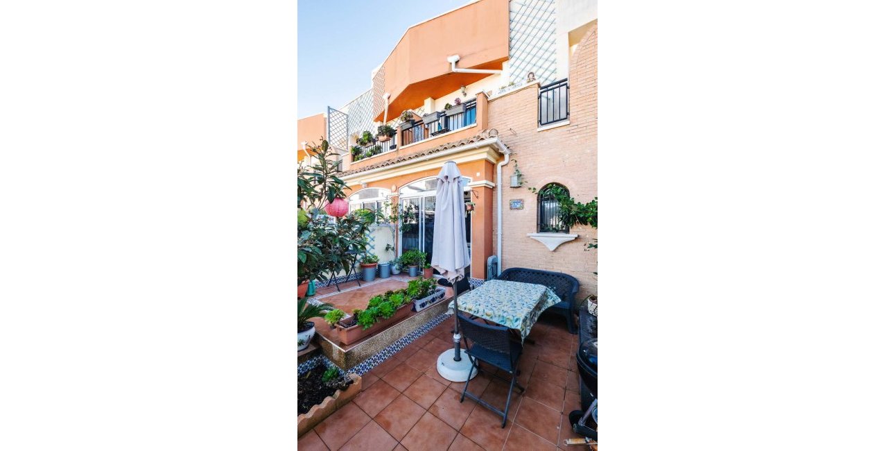 Reventa - Adosado -
Orihuela Costa - Villamartin