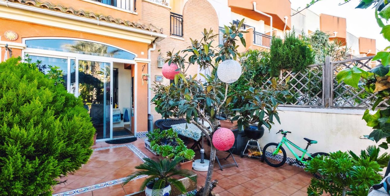 Reventa - Adosado -
Orihuela Costa - Villamartin