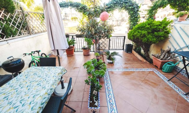 Reventa - Adosado -
Orihuela Costa - Villamartin