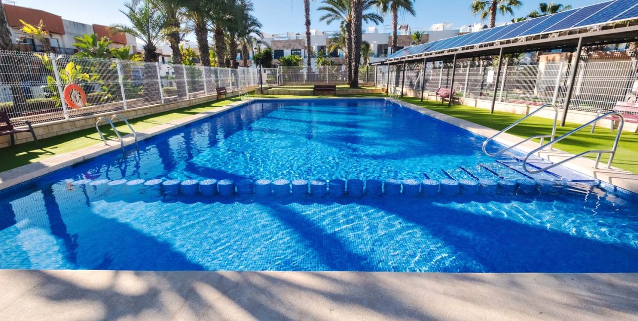Reventa - Adosado -
Orihuela Costa - Villamartin