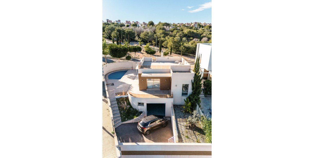 Resale - Villa -
San Miguel de Salinas - La Cañada - Los Alcores