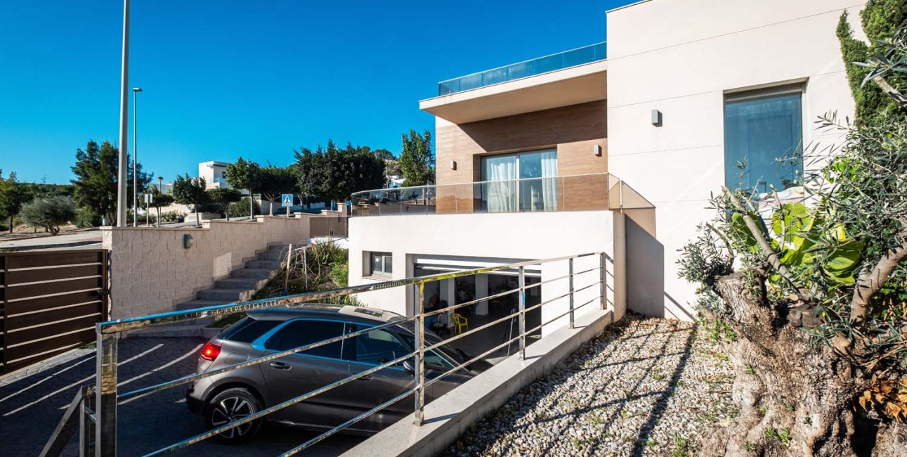 Resale - Villa -
San Miguel de Salinas - La Cañada - Los Alcores
