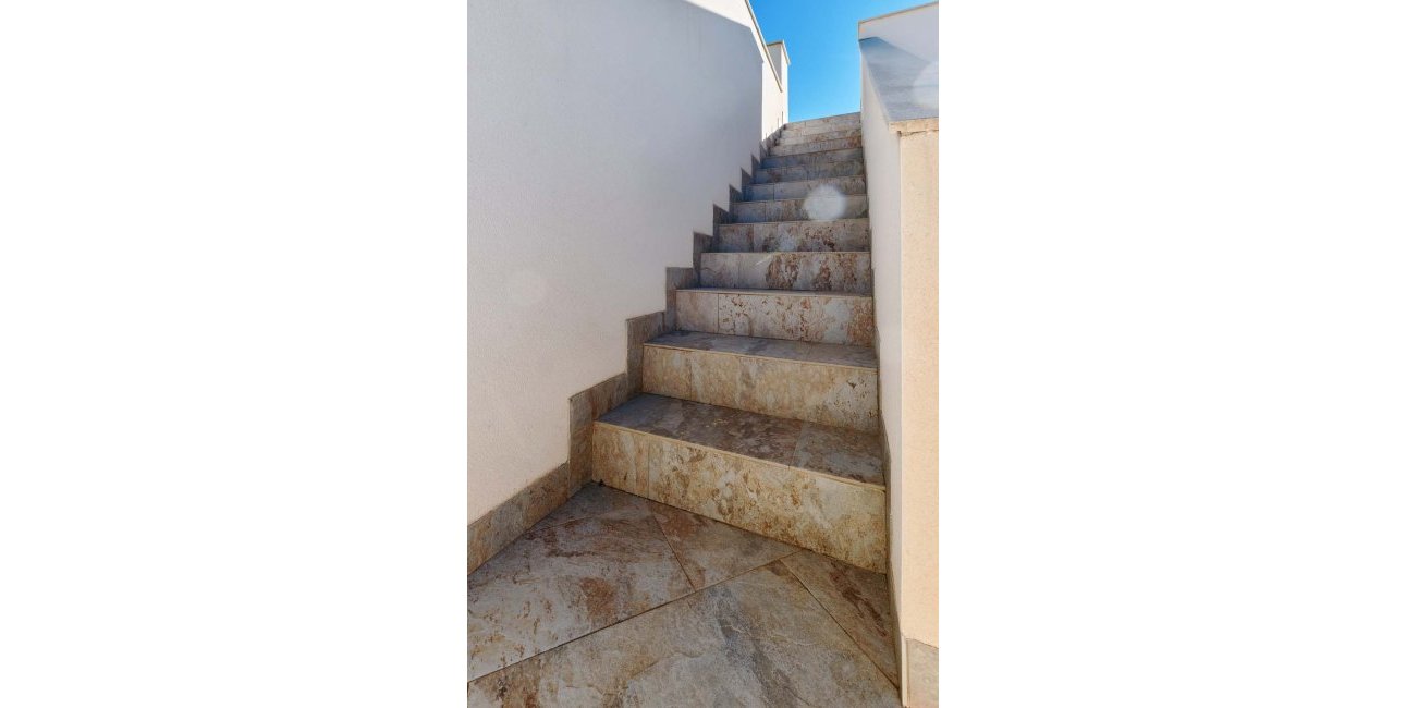 Resale - Villa -
San Miguel de Salinas - La Cañada - Los Alcores