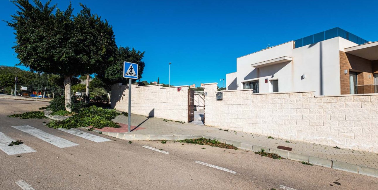 Resale - Villa -
San Miguel de Salinas - La Cañada - Los Alcores