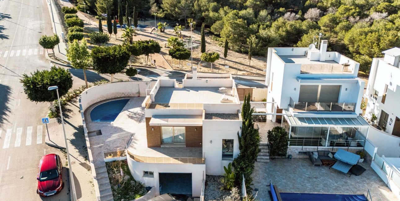 Resale - Villa -
San Miguel de Salinas - La Cañada - Los Alcores