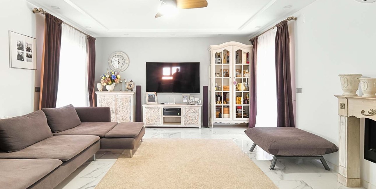 Resale - Villa -
Pinar de Campoverde - Pinar de Campoverde - Village