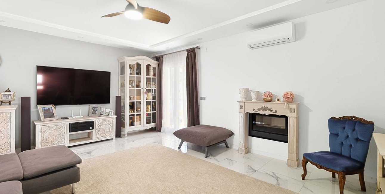 Resale - Villa -
Pinar de Campoverde - Pinar de Campoverde - Village