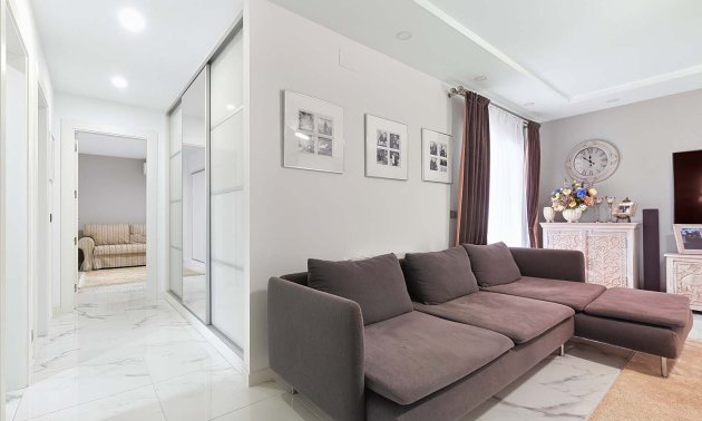 Resale - Villa -
Pinar de Campoverde - Pinar de Campoverde - Village
