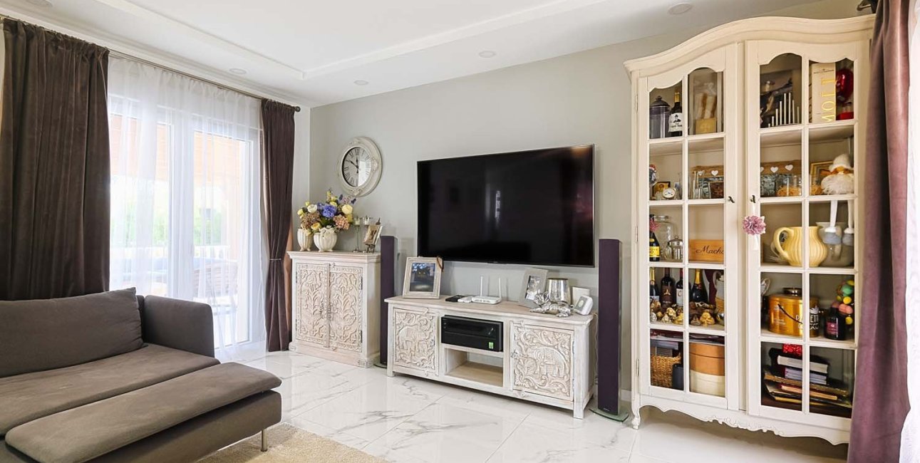 Resale - Villa -
Pinar de Campoverde - Pinar de Campoverde - Village