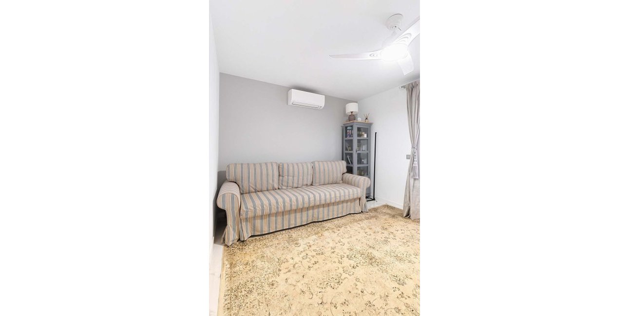 Resale - Villa -
Pinar de Campoverde - Pinar de Campoverde - Village