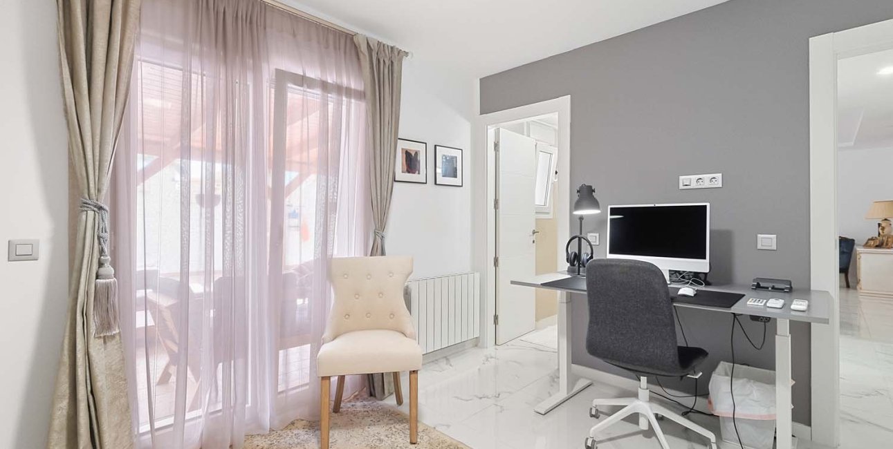 Resale - Villa -
Pinar de Campoverde - Pinar de Campoverde - Village