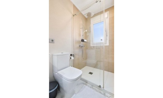 Resale - Villa -
Pinar de Campoverde - Pinar de Campoverde - Village