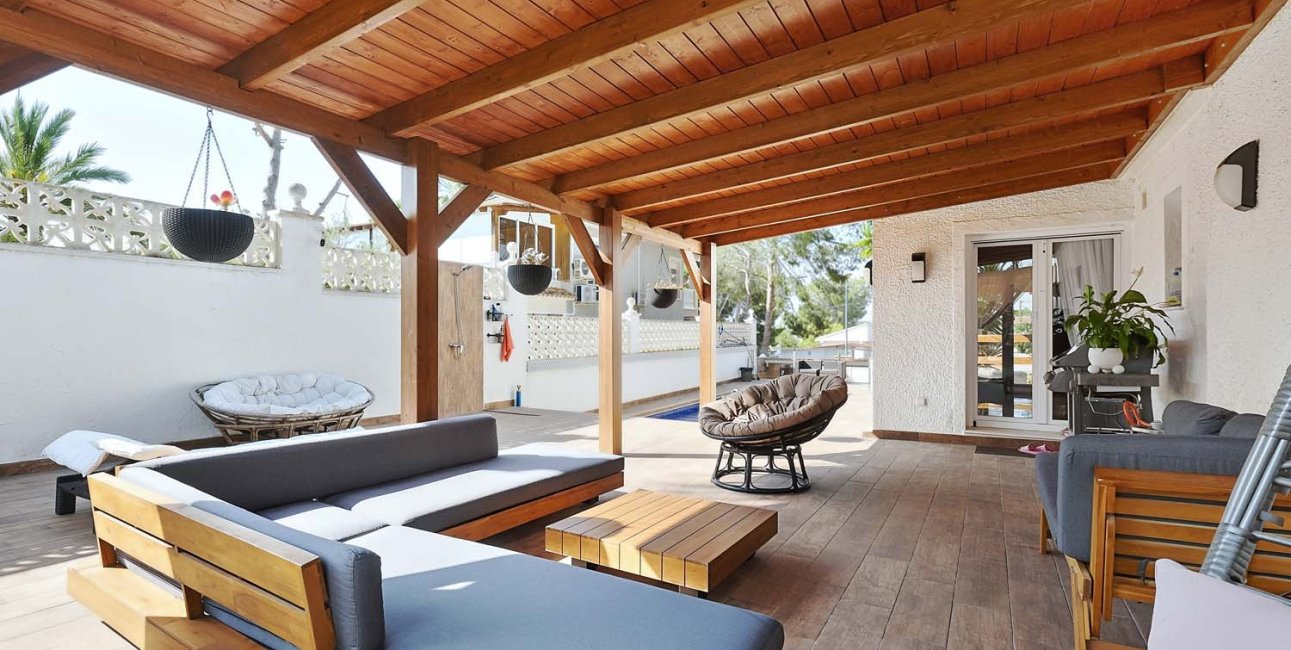 Resale - Villa -
Pinar de Campoverde - Pinar de Campoverde - Village